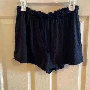 Loungewear shorts in black